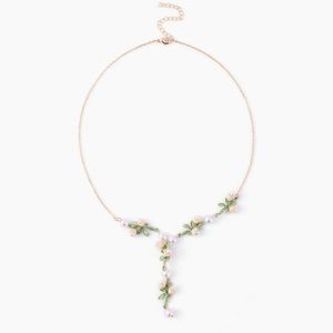 Faux Pearl & Flower necklace
